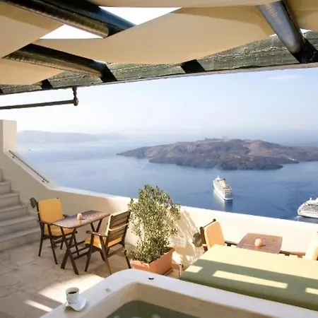 Adamis Majesty 3* Fira (Santorini)